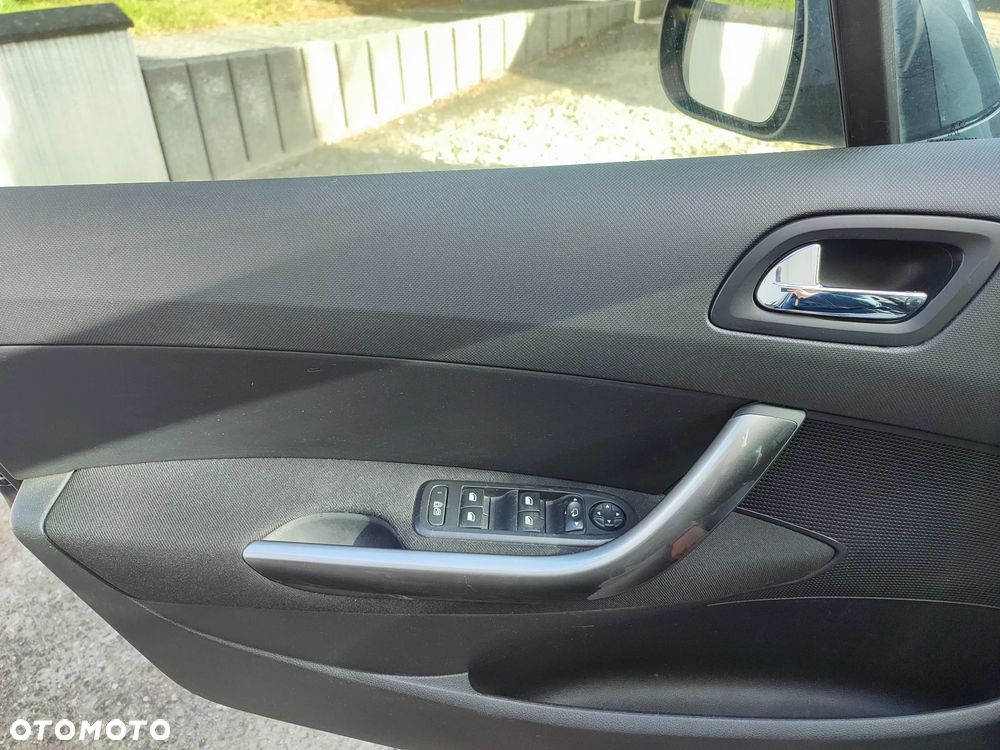 Peugeot 308 SW HDi FAP 150 Allure - 10