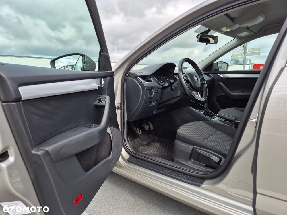 Skoda Octavia 1.4 TSI Ambition - 16