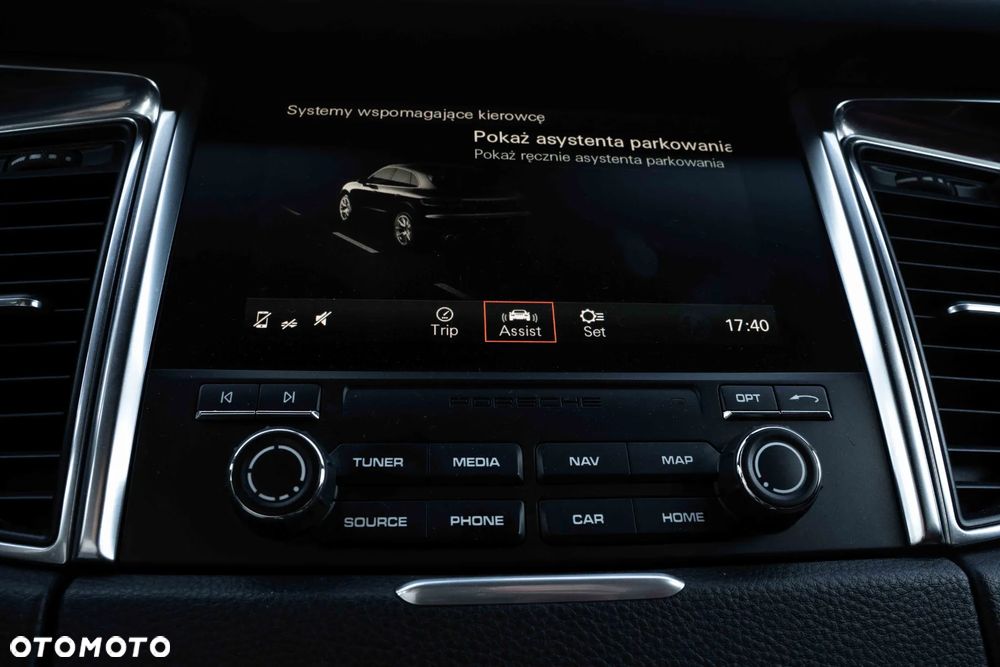 Porsche Macan - 30