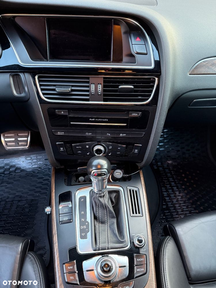 Audi A4 3.0 TDI Quattro S tronic - 12