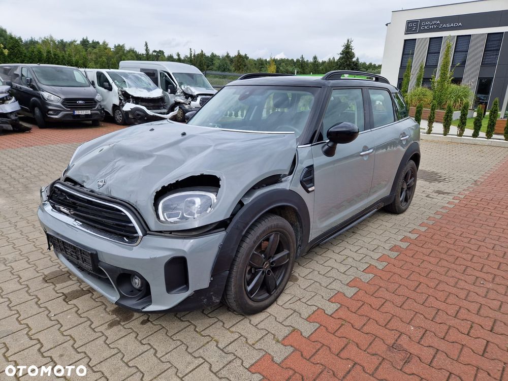 MINI Countryman Cooper Classic Trim - 4