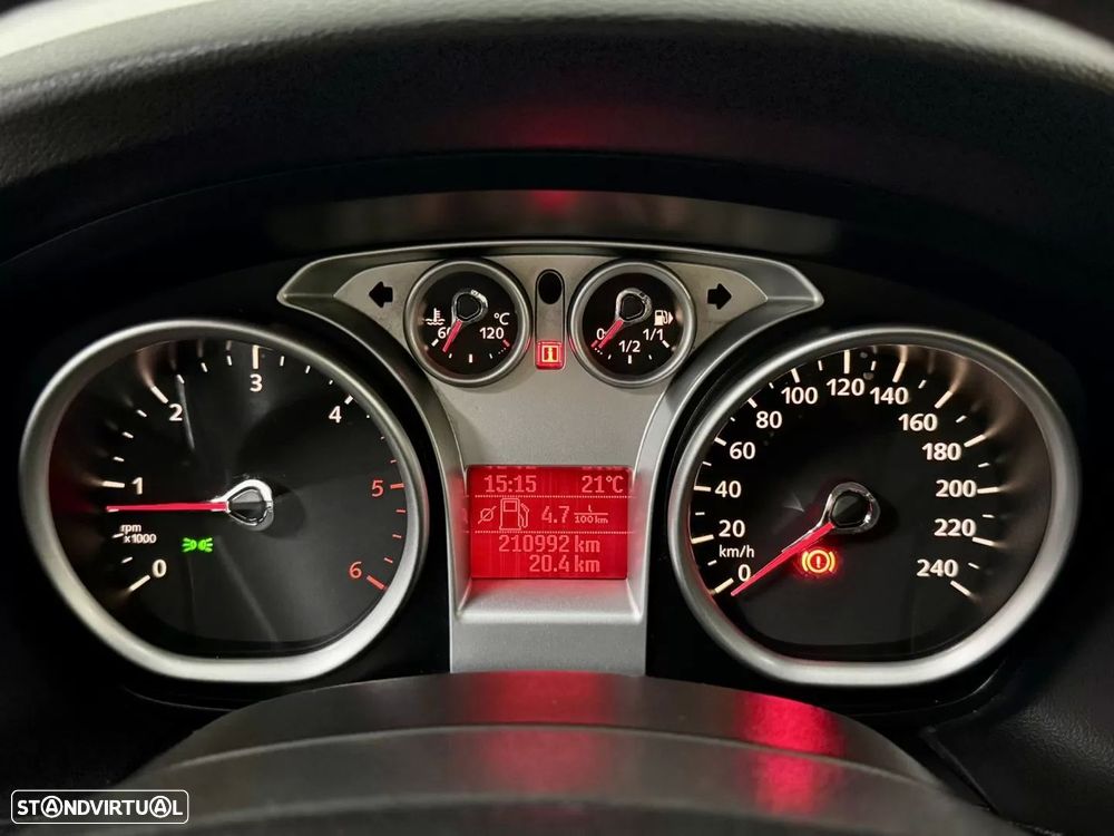 Ford Focus SW 1.6 TDCi Trend - 25