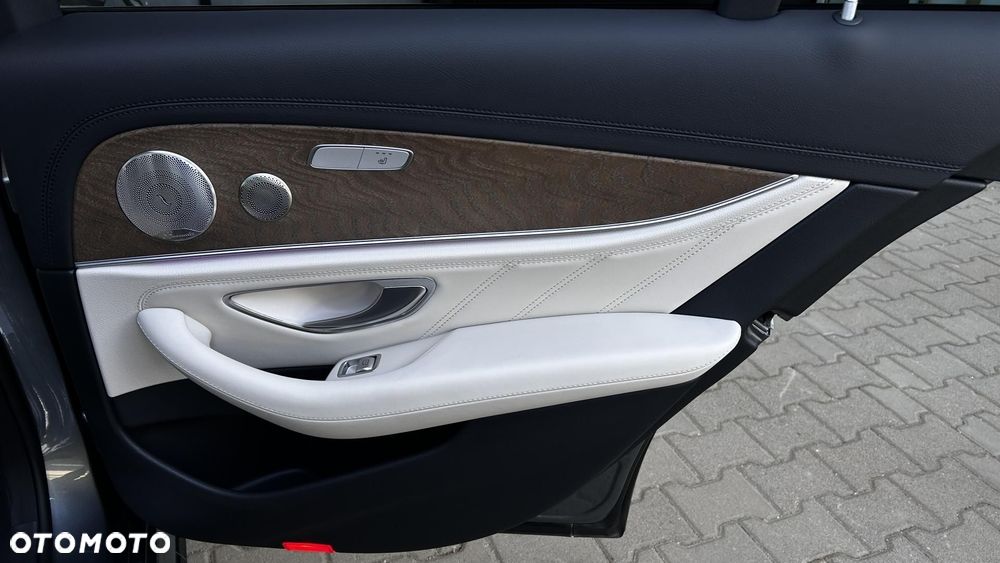 Mercedes-Benz Klasa E AMG 53 4-Matic+ - 30