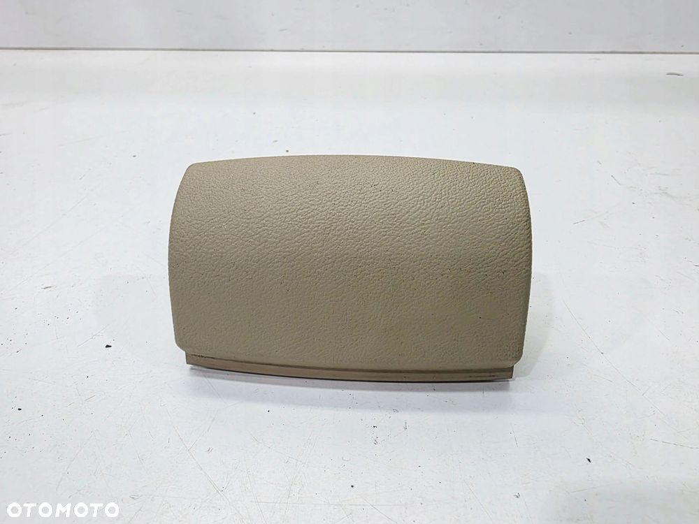 POPIELNICZKA TYLNA TYŁ AUDI A3 8P 8P0857961 BEŻOWA - 1