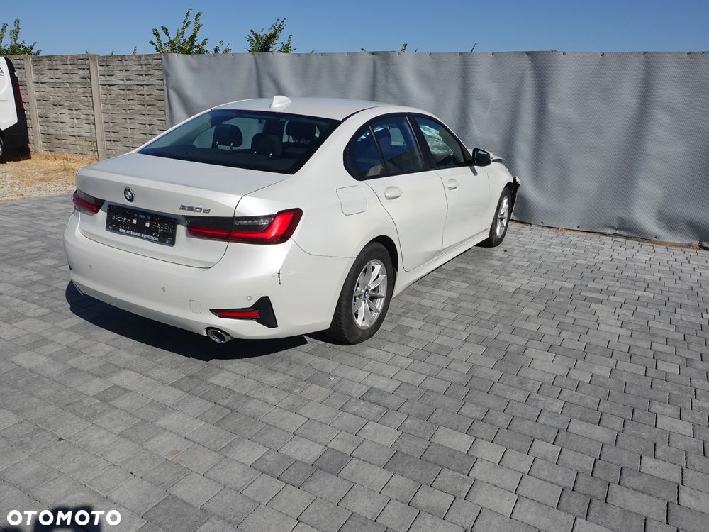 BMW Seria 3 320d Sport - 1