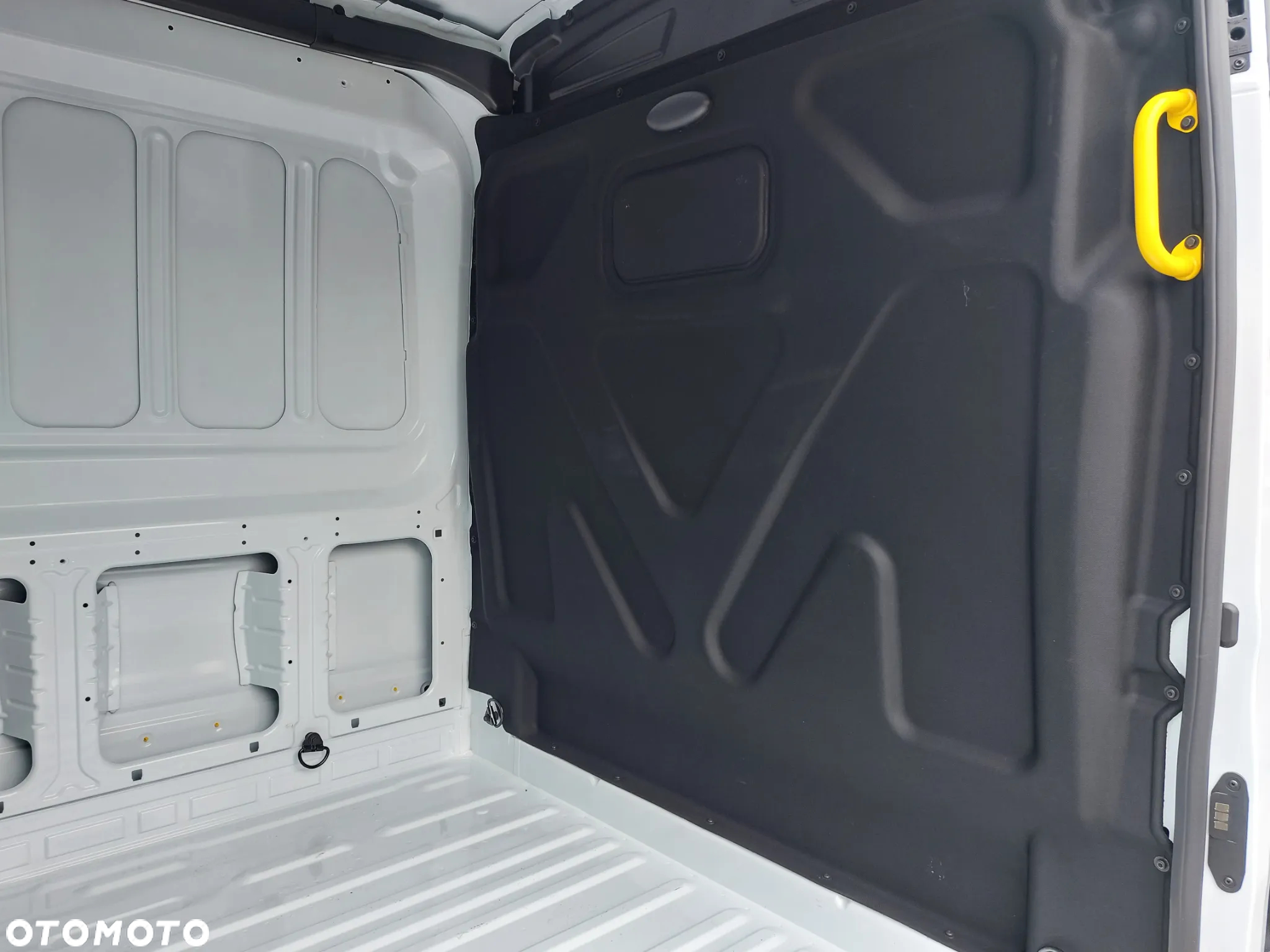Ford Transit - 10