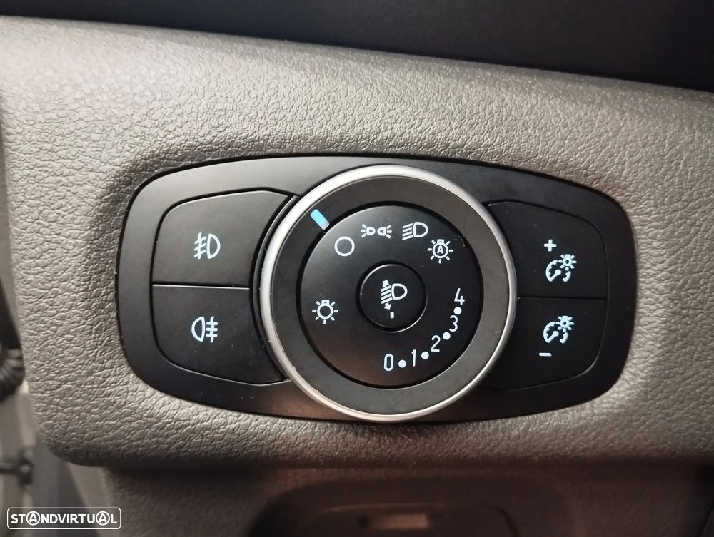 Ford Tourneo Custom 1.0 EcoBoost Titanium PHEV - 21