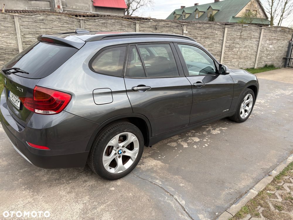 BMW X1 xDrive18d Sport Line - 7