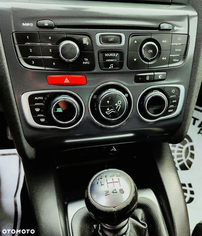 Citroën C4 1.6 HDi Exclusive - 6