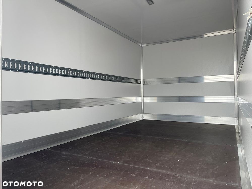 Volkswagen Crafter - 6