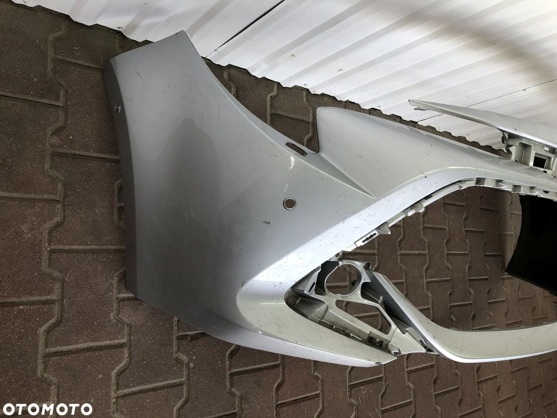 TOYOTA COROLLA E21 19- HB KOmbi zderzak przód przedni 6xPDC - 4