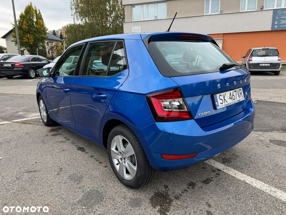 Skoda Fabia 2021 photo 4