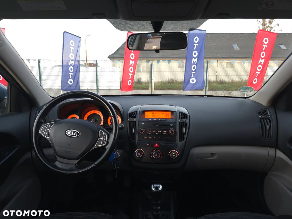 Kia Ceed 1.4 CVVT LX - 31