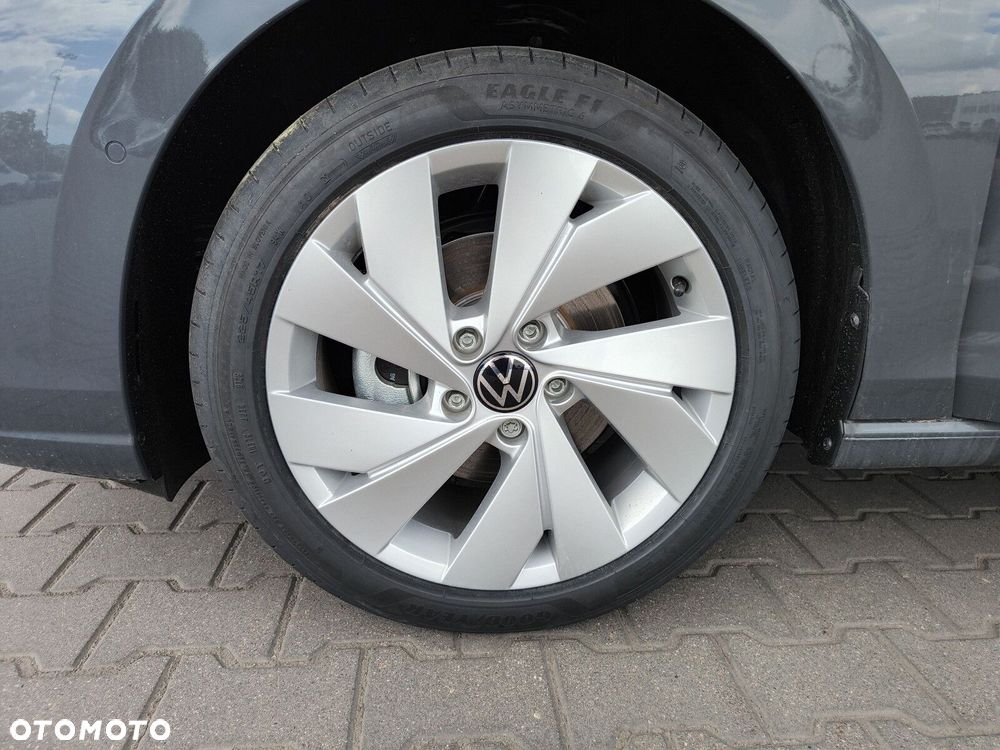 Volkswagen Golf Variant - 10