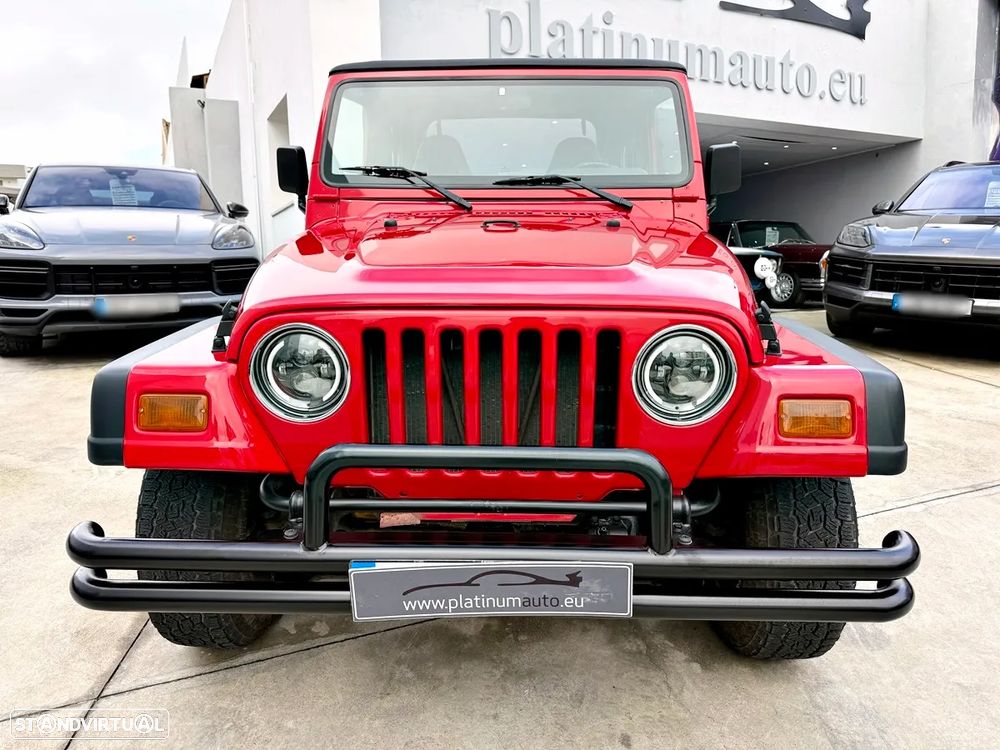 Jeep Wrangler - 8