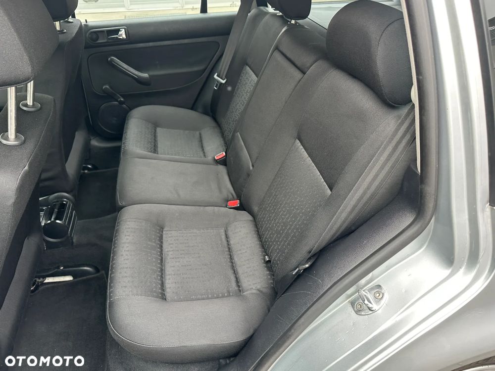 Volkswagen Golf 1.6 Basis - 9