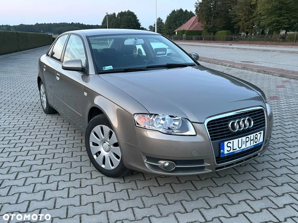 Audi A4 Limousine