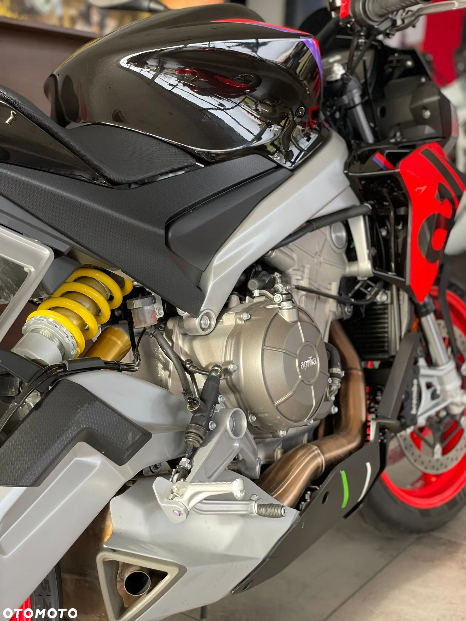 Aprilia Tuono - 11