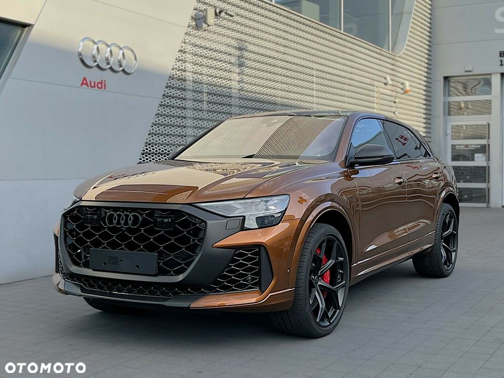 Audi RS Q8 - 10