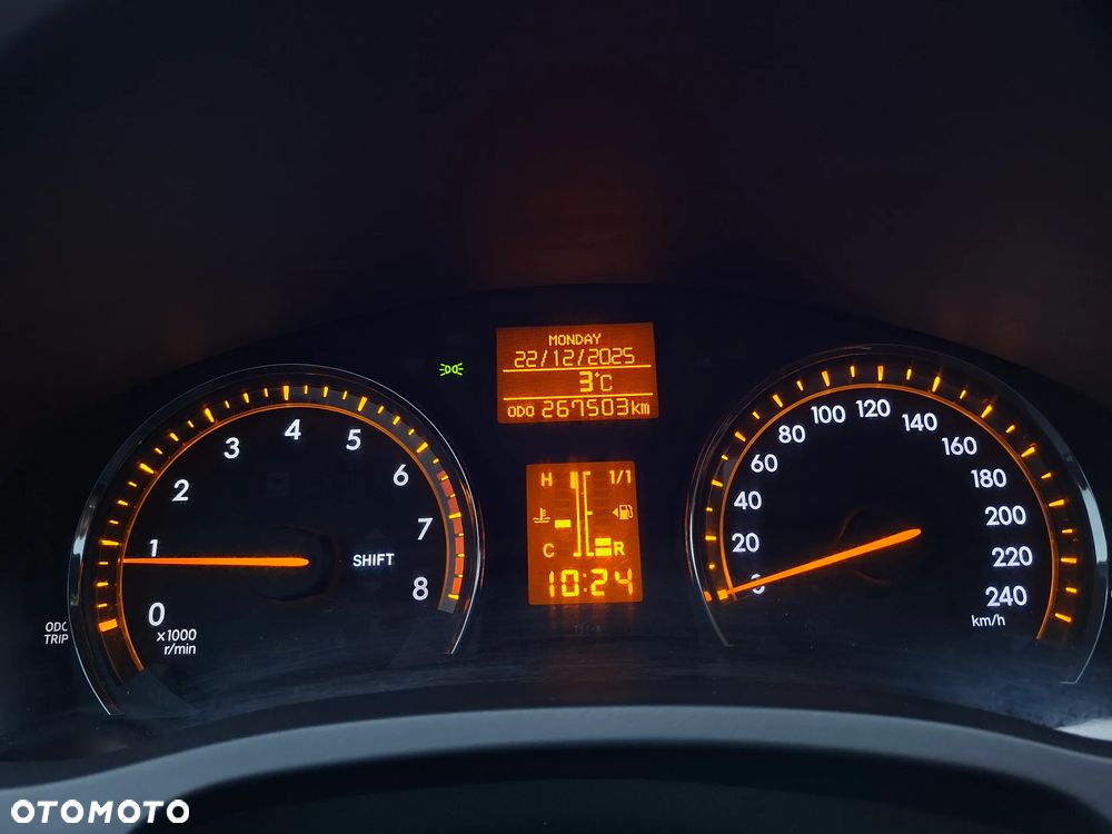 Toyota Avensis 2.0 Sol plus NAVI - 16