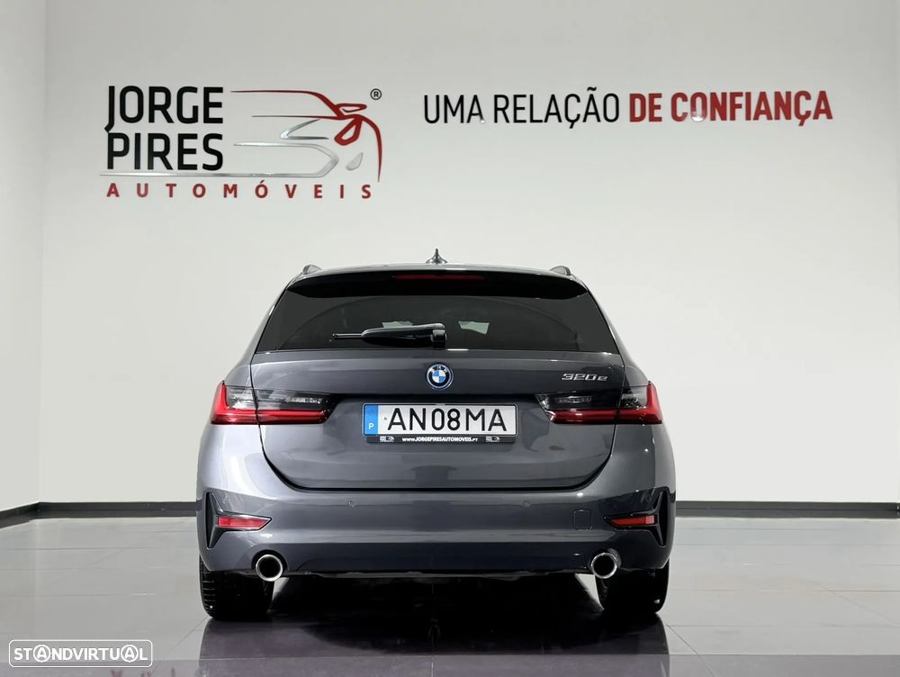 BMW 320 e Corporate Edition Auto - 14