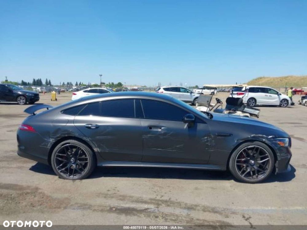 Mercedes-Benz AMG GT - 8