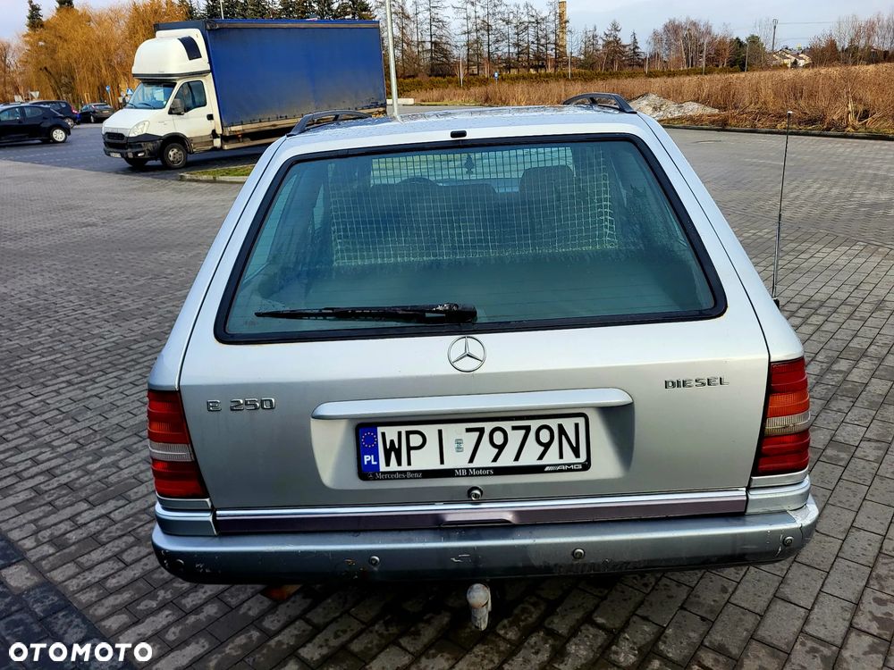 Mercedes-Benz Klasa E - 6