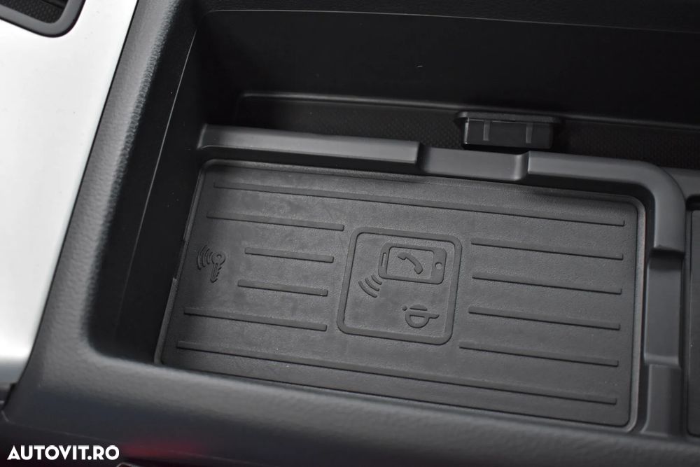 Audi A4 Limuzina 40 TDI S tronic quattro sport - 18