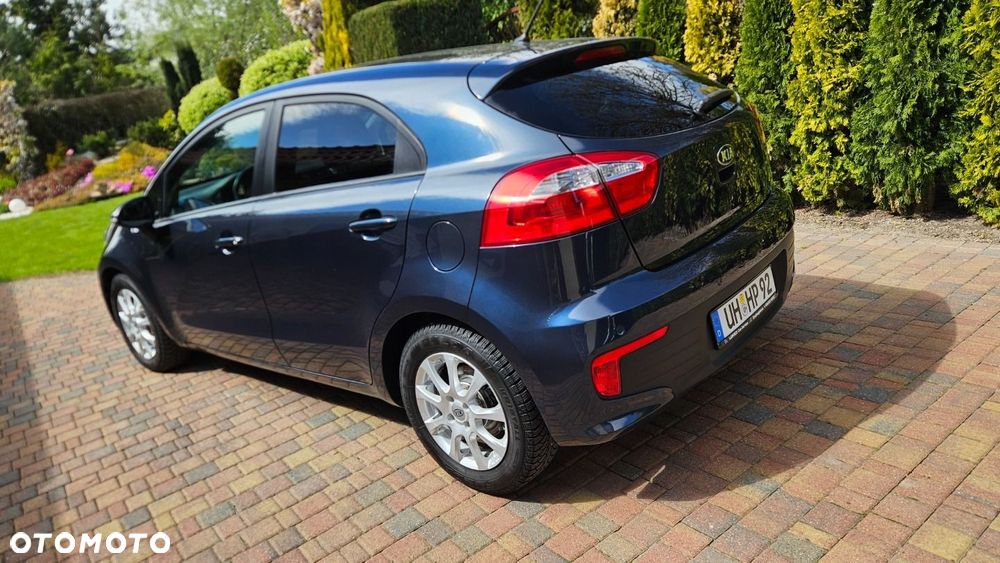 Kia Rio - 6