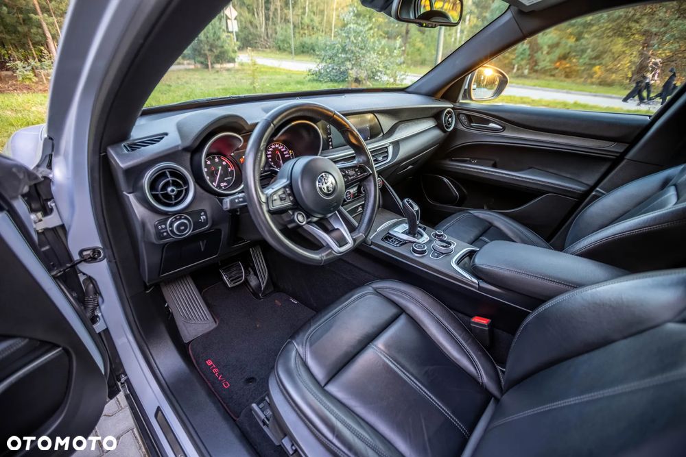 Alfa Romeo Stelvio 2.0 Turbo TI Q4 - 18