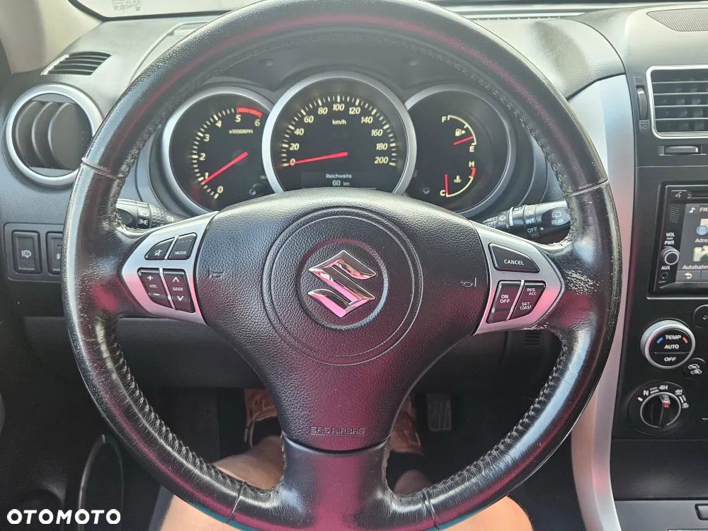 Suzuki Grand Vitara 1.9 DDiS Premium EU5 - 17