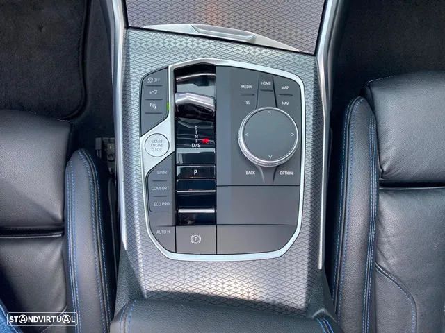 BMW M340 d xDrive Pack 50 anos M Auto - 36