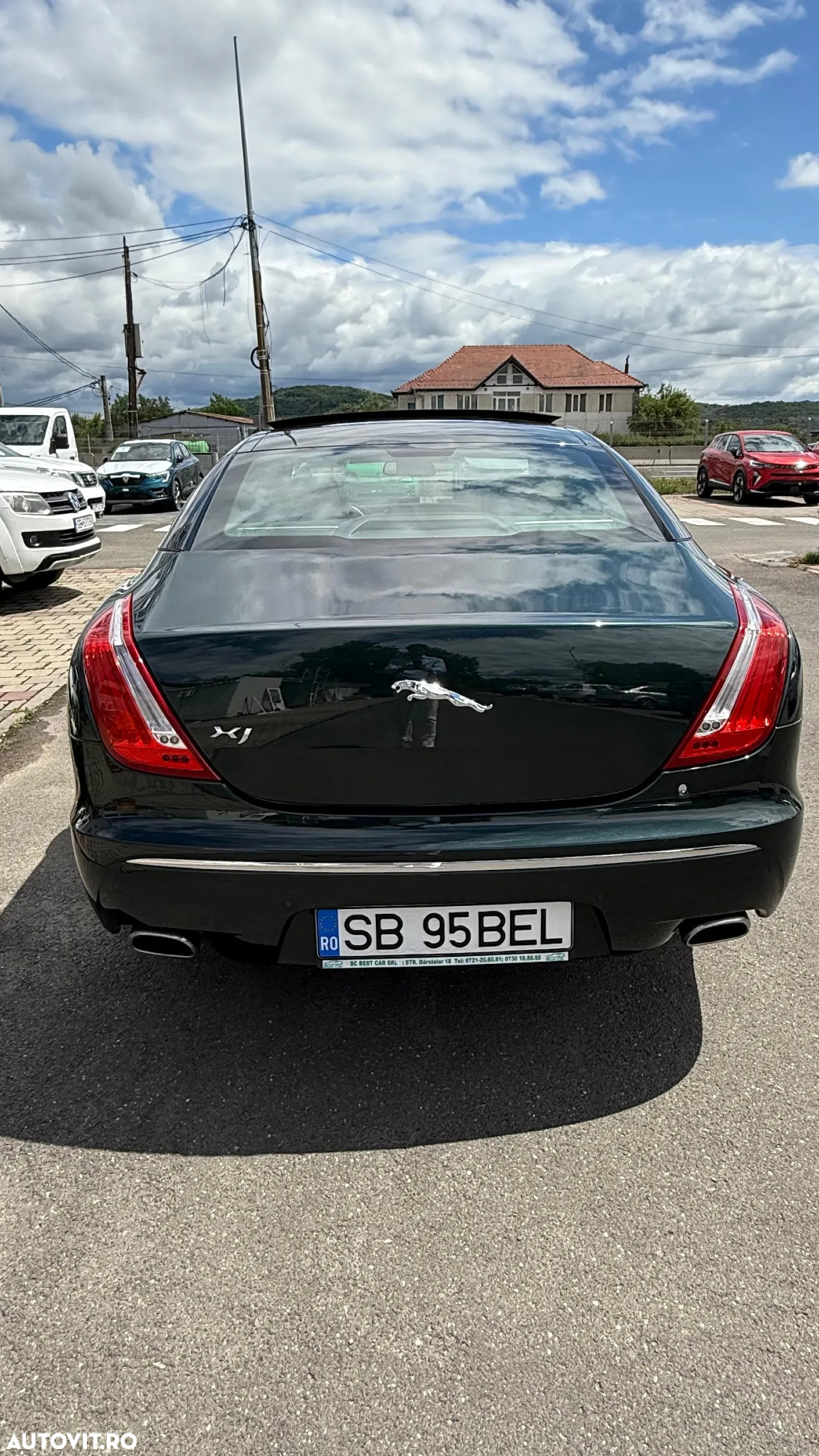 Jaguar XJ 3.0 V6 Luxury Aut SWB - 4