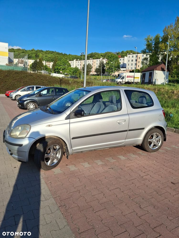 Toyota Yaris 1.3 Luna - 1