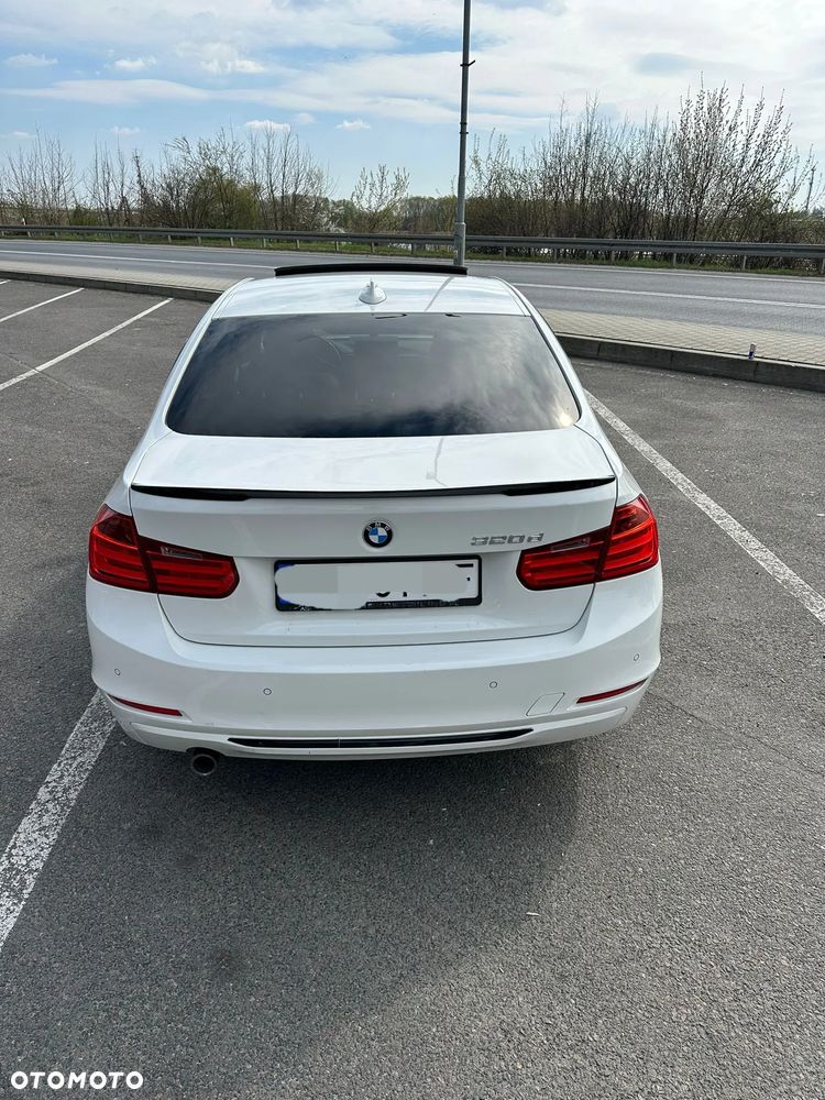 BMW Seria 3 320d - 4