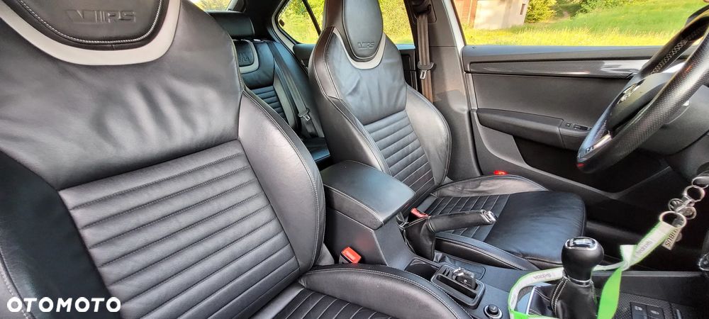 Skoda Octavia 2.0 TSI (Green tec) RS - 17