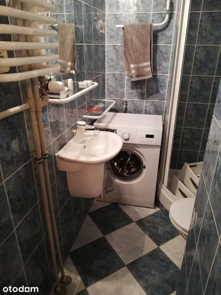 Kawalerka - widok z balkonu na panoramę Stolicy