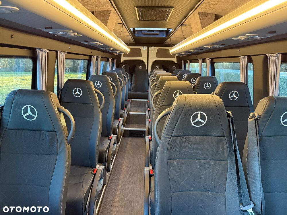 Mercedes-Benz Sprinter 517 - 15