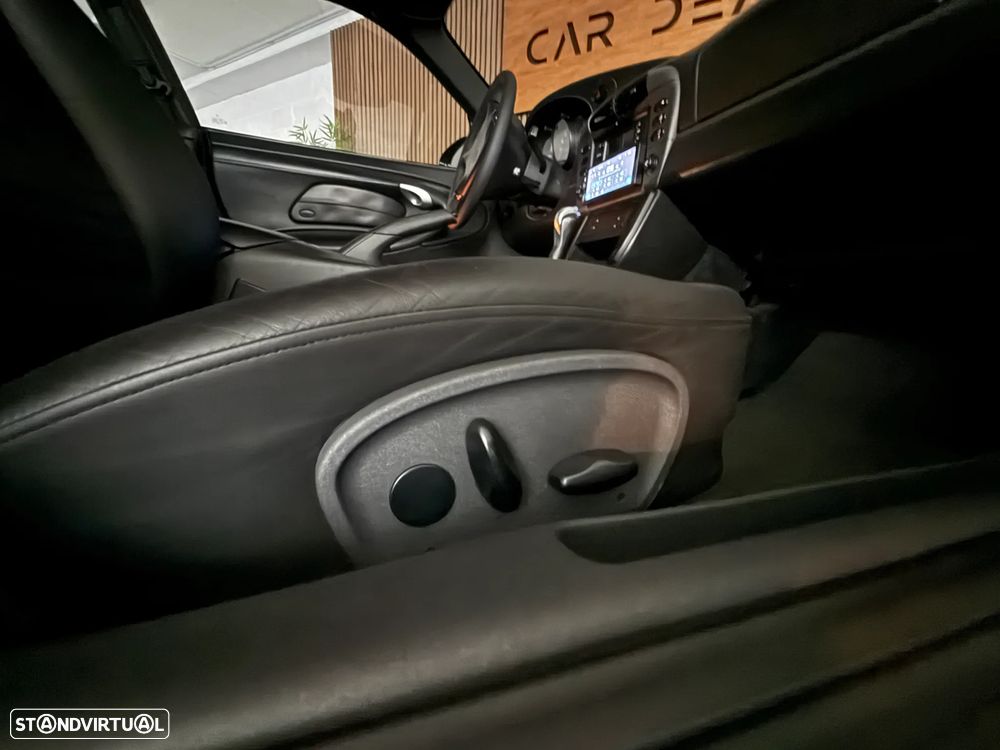Porsche 911 (996) - 12