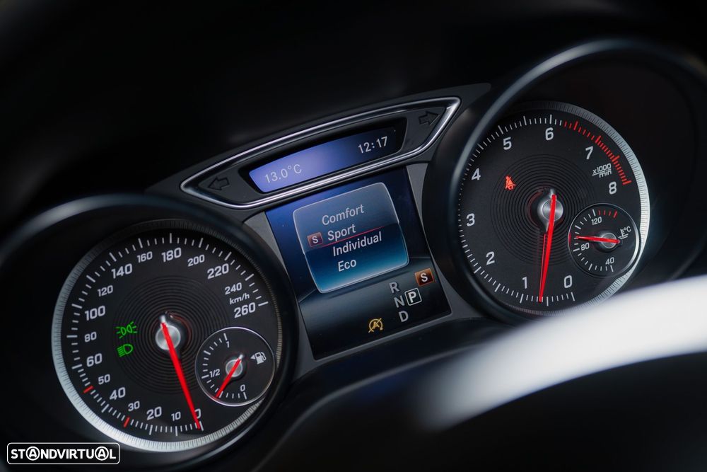 Mercedes-Benz GLA 200 - 47