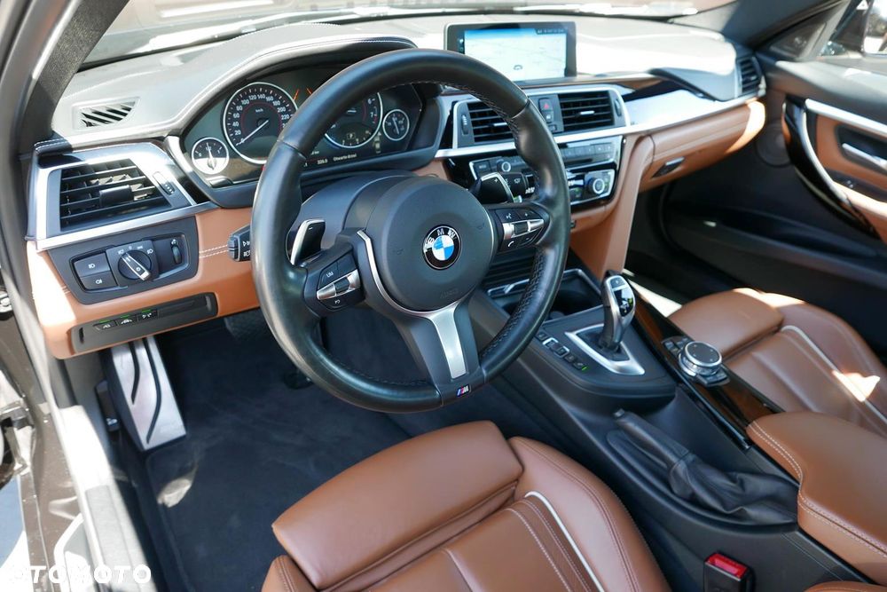 BMW Seria 3 330i M Sport - 21