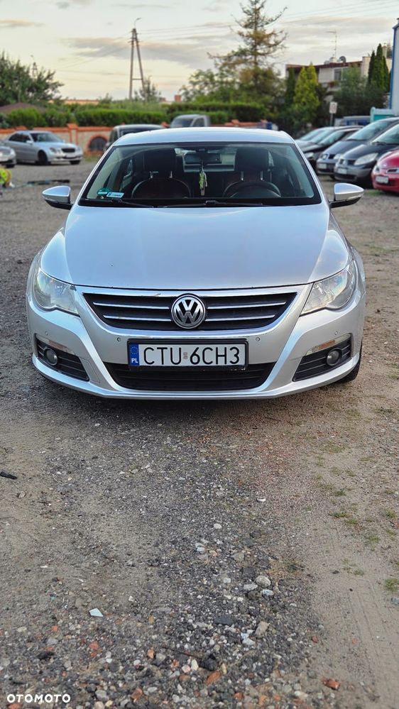 Volkswagen Passat CC - 2