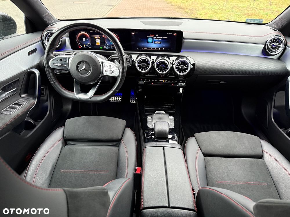 Mercedes-Benz CLA 250 E AMG Line 8G-DCT - 9