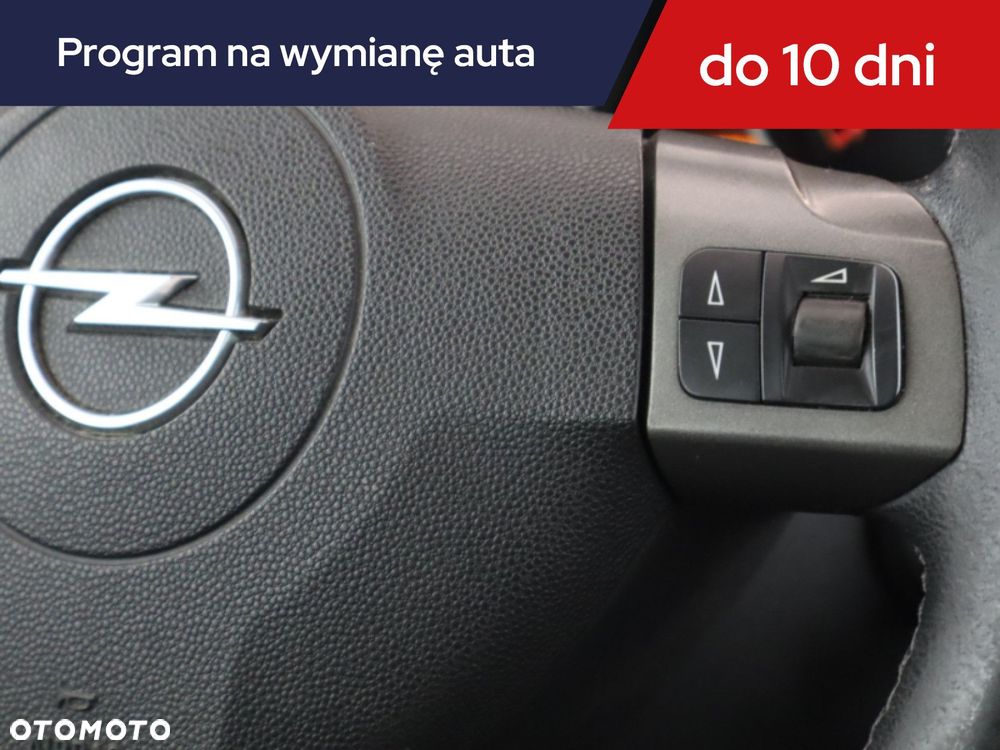 Opel Zafira - 22