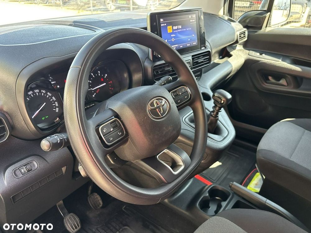 Toyota Proace City - 11