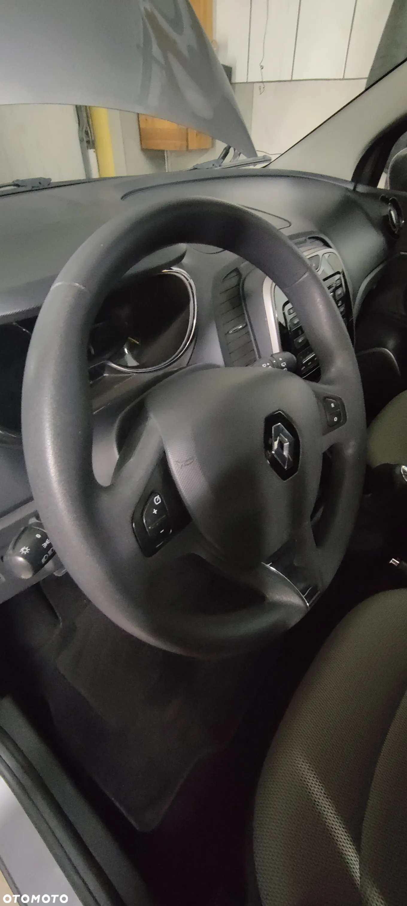 Renault Captur - 21