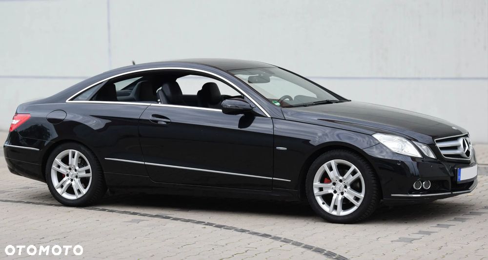Mercedes-Benz Klasa E 250 CGI BlueEFFICIENCY Automatik Avantgarde - 36
