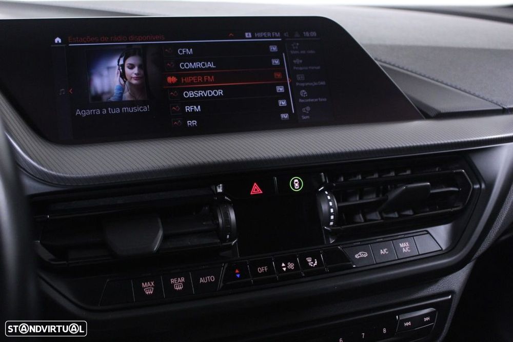 BMW 116 d Pack Desportivo M Auto - 29