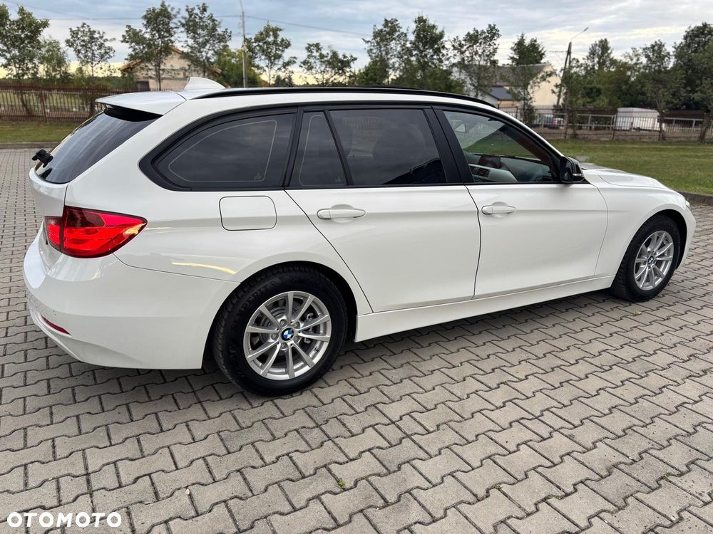 BMW Seria 3 318d Blue Performance Sport Line - 27