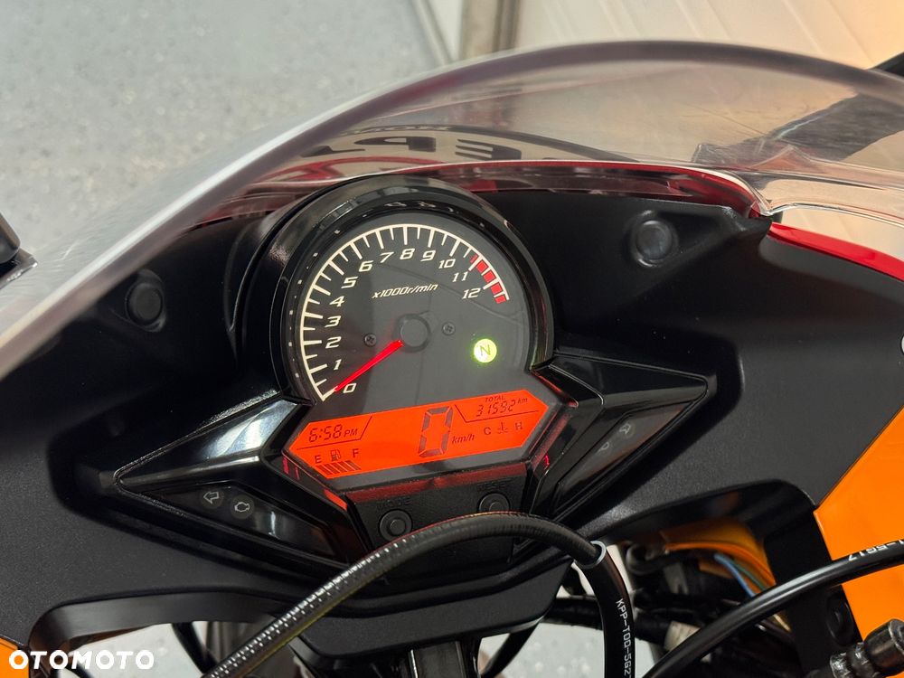 Honda CBR - 24